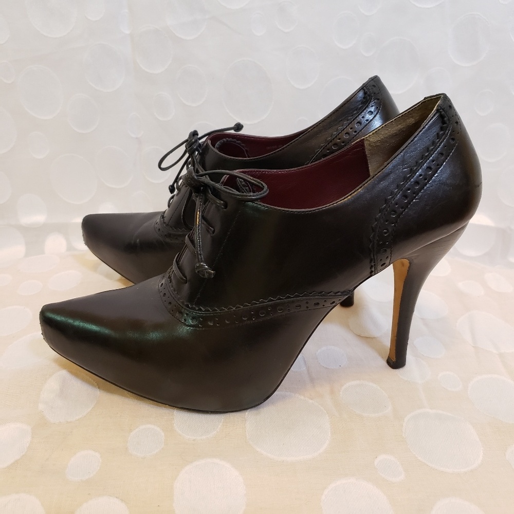 Maxstudio leather booties sz 7